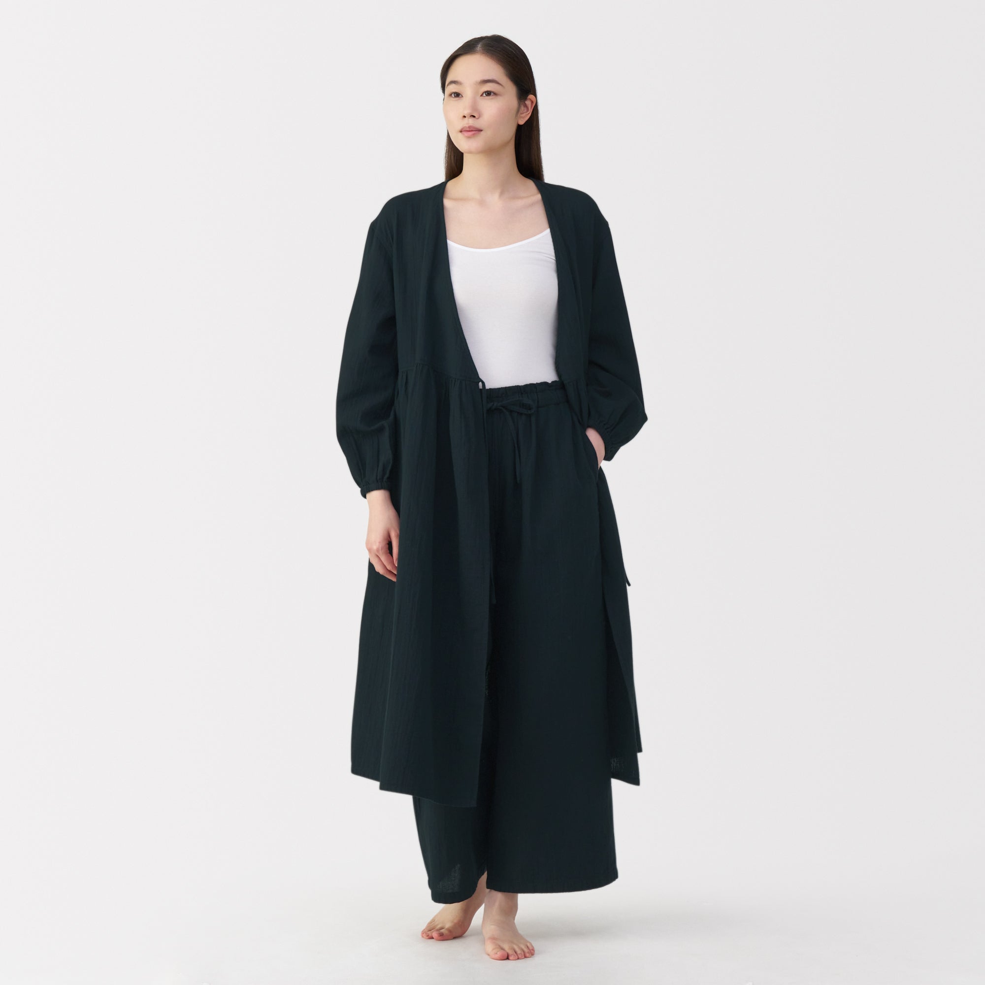 Crepe Gauze Long Pants - Image 12