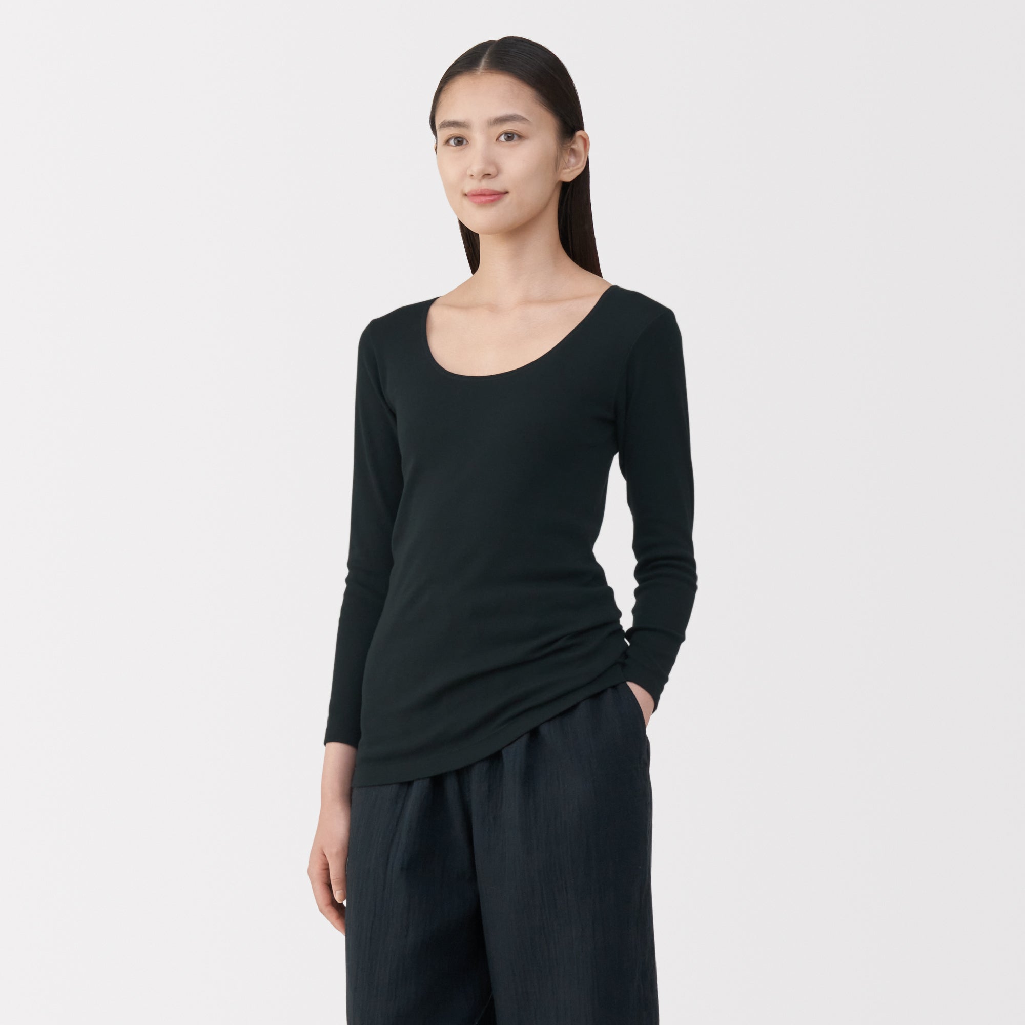 Warm Cotton U-Neck T-Shirt - Image 3