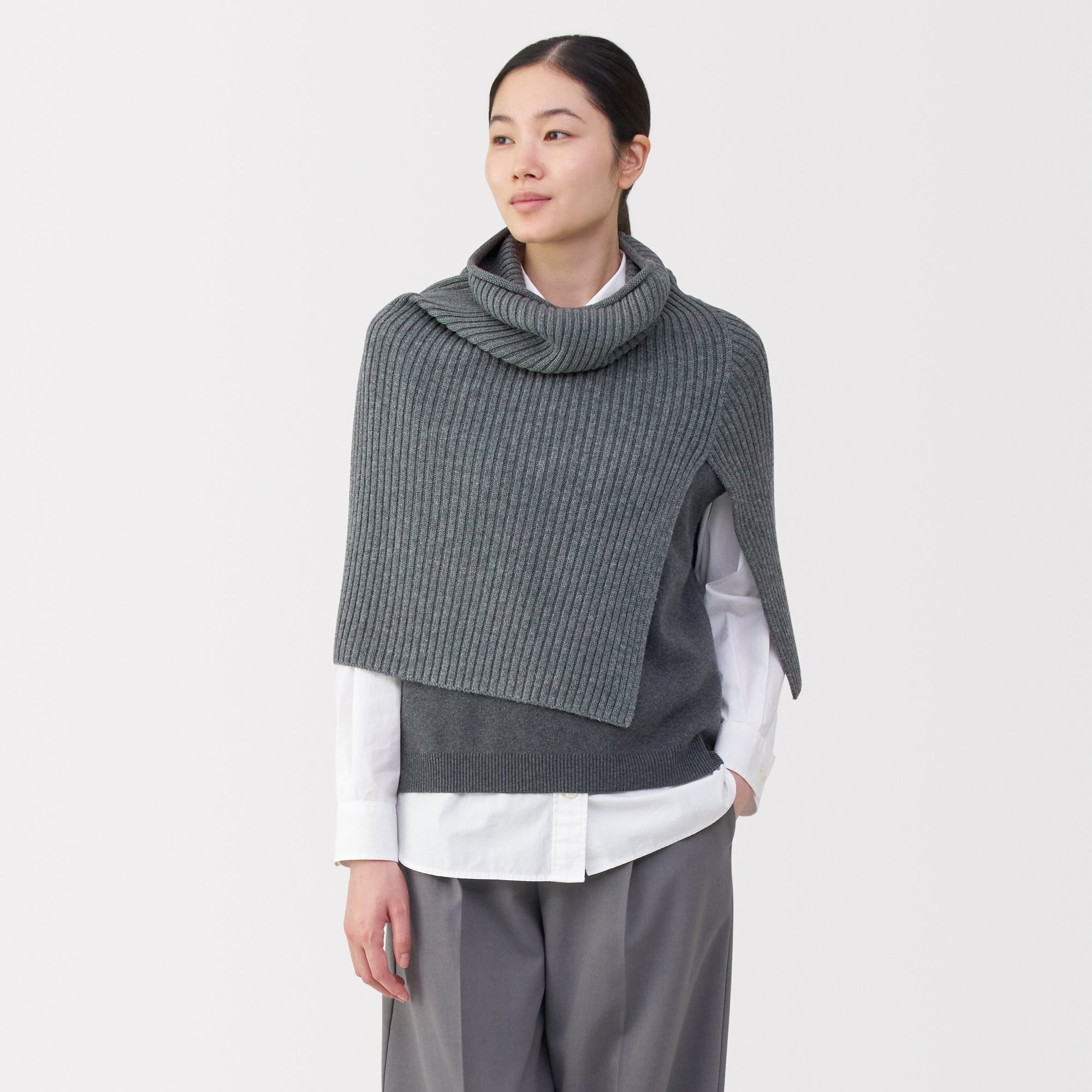 Non-Itchy Merino Wool Poncho - Image 3