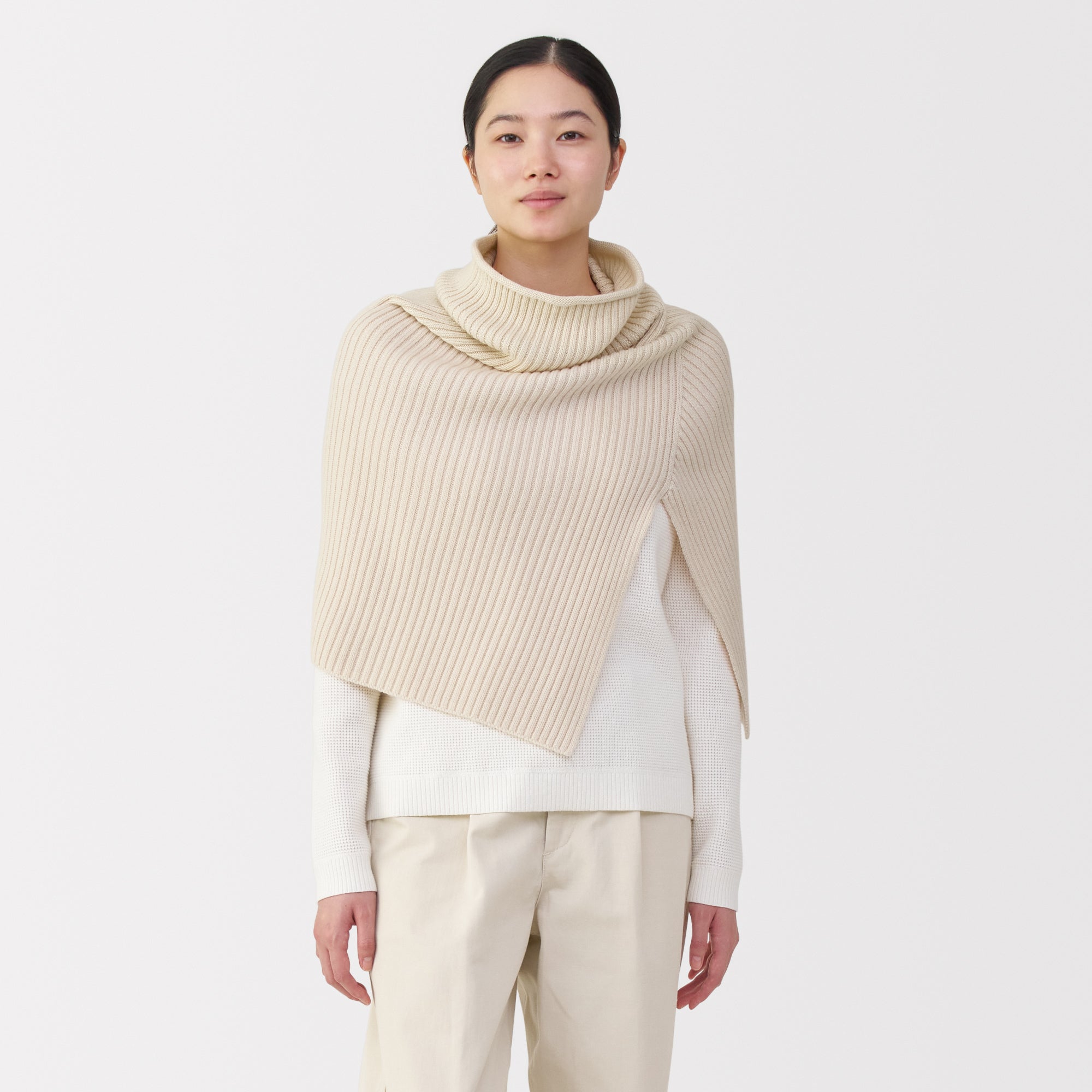 Non-Itchy Merino Wool Poncho - Image 15