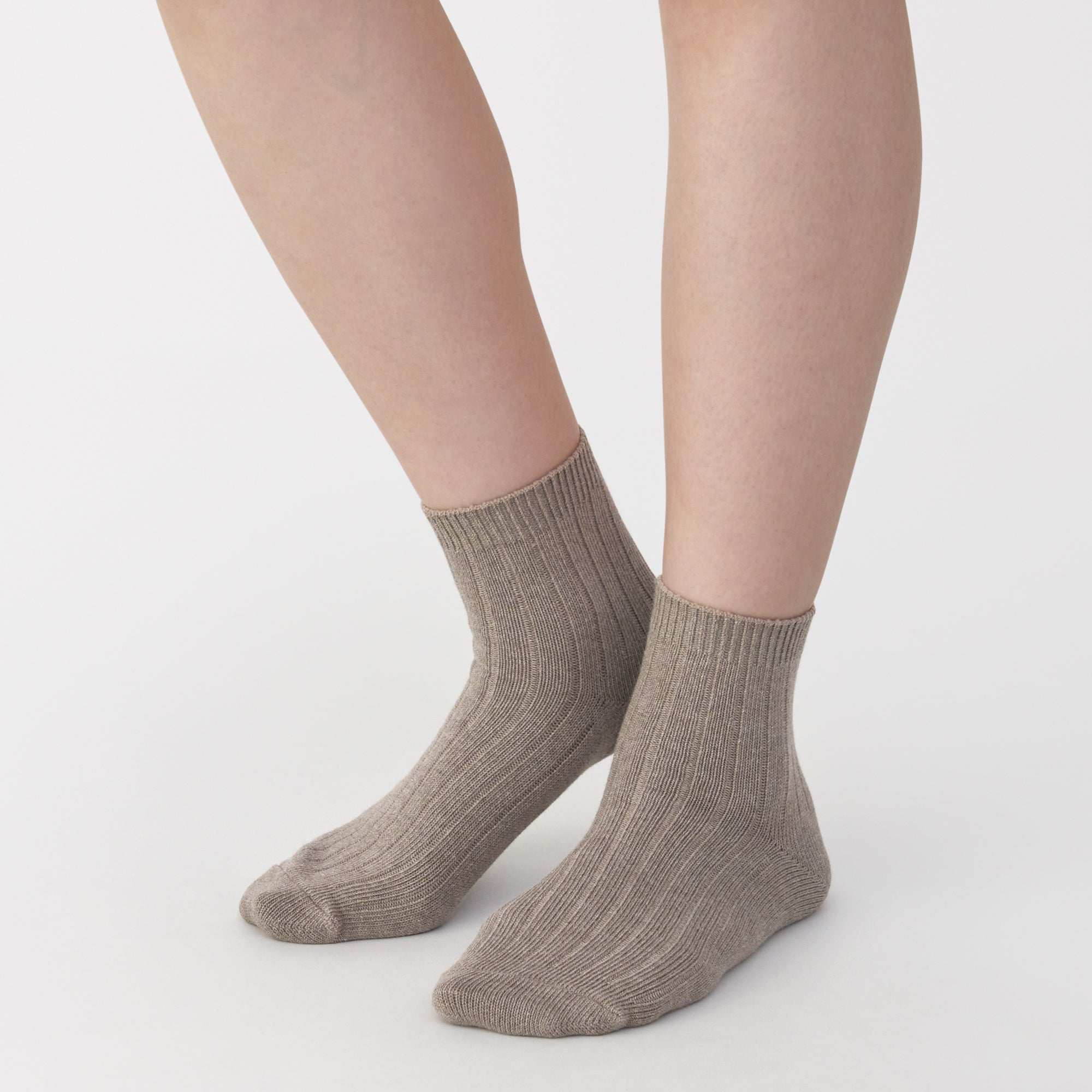 Loose Top Short Socks - Image 3