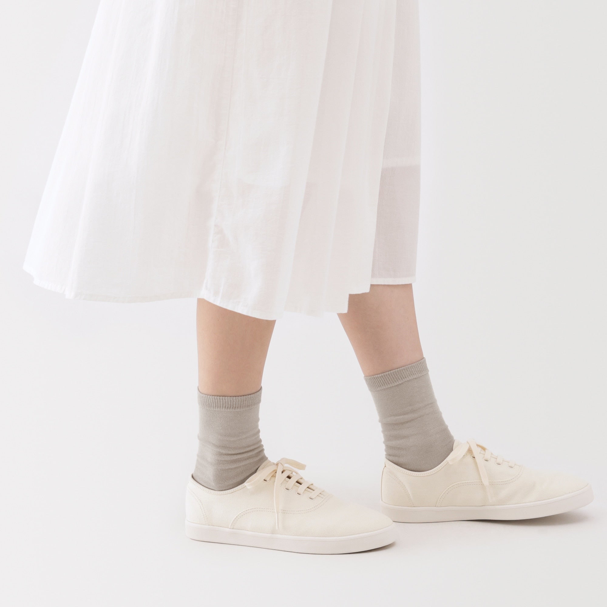 Loose Top Socks - Image 15