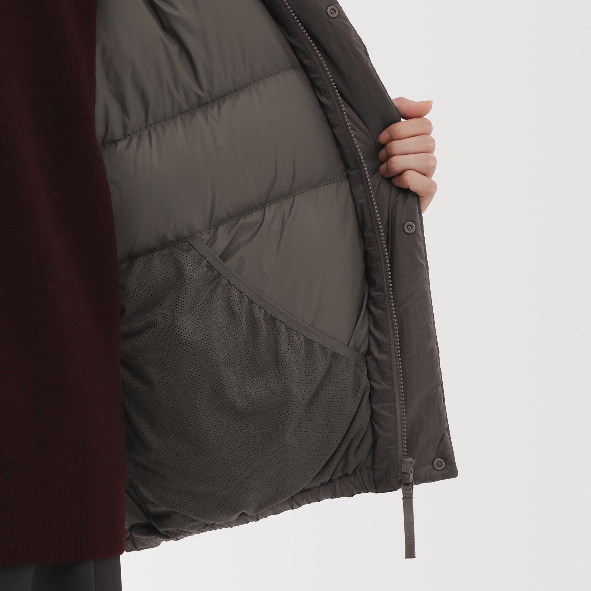 Labo Down Jacket - Image 11