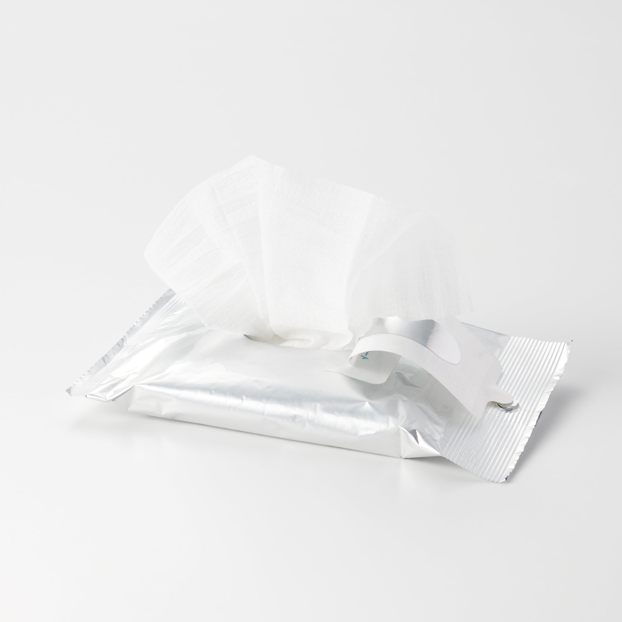 Refreshing Body Wipes - Image 3