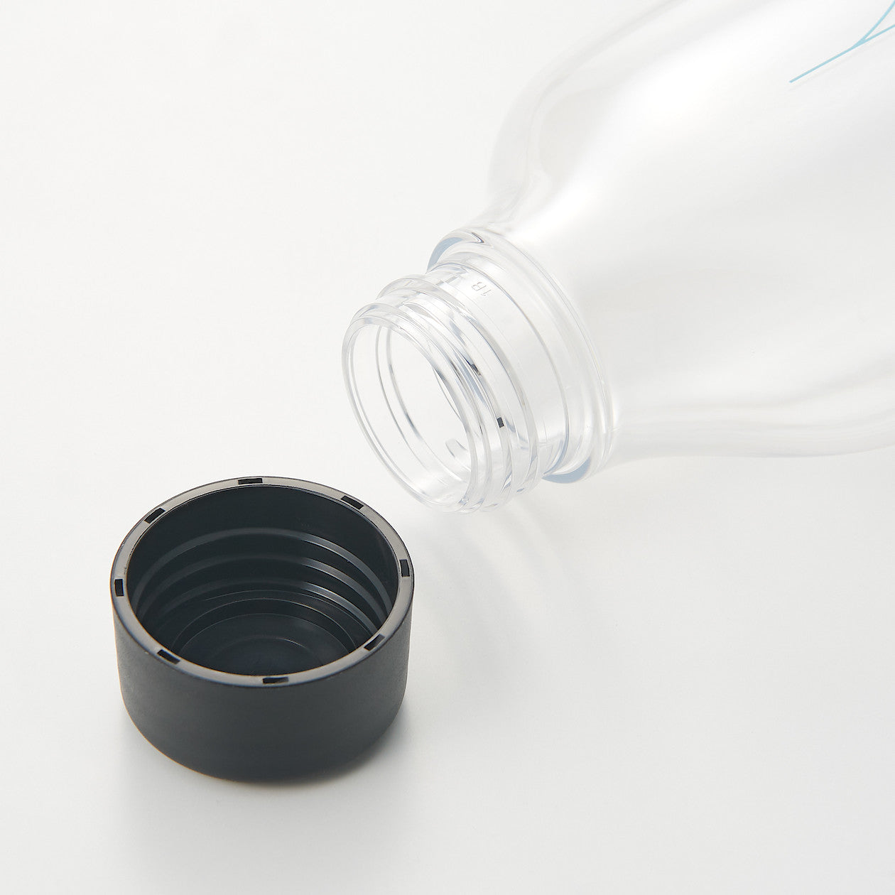 Water Bottle 11.1 fl oz - Image 4