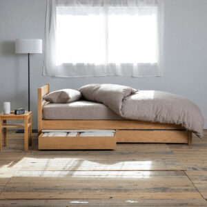 [HD] Wooden Bed
