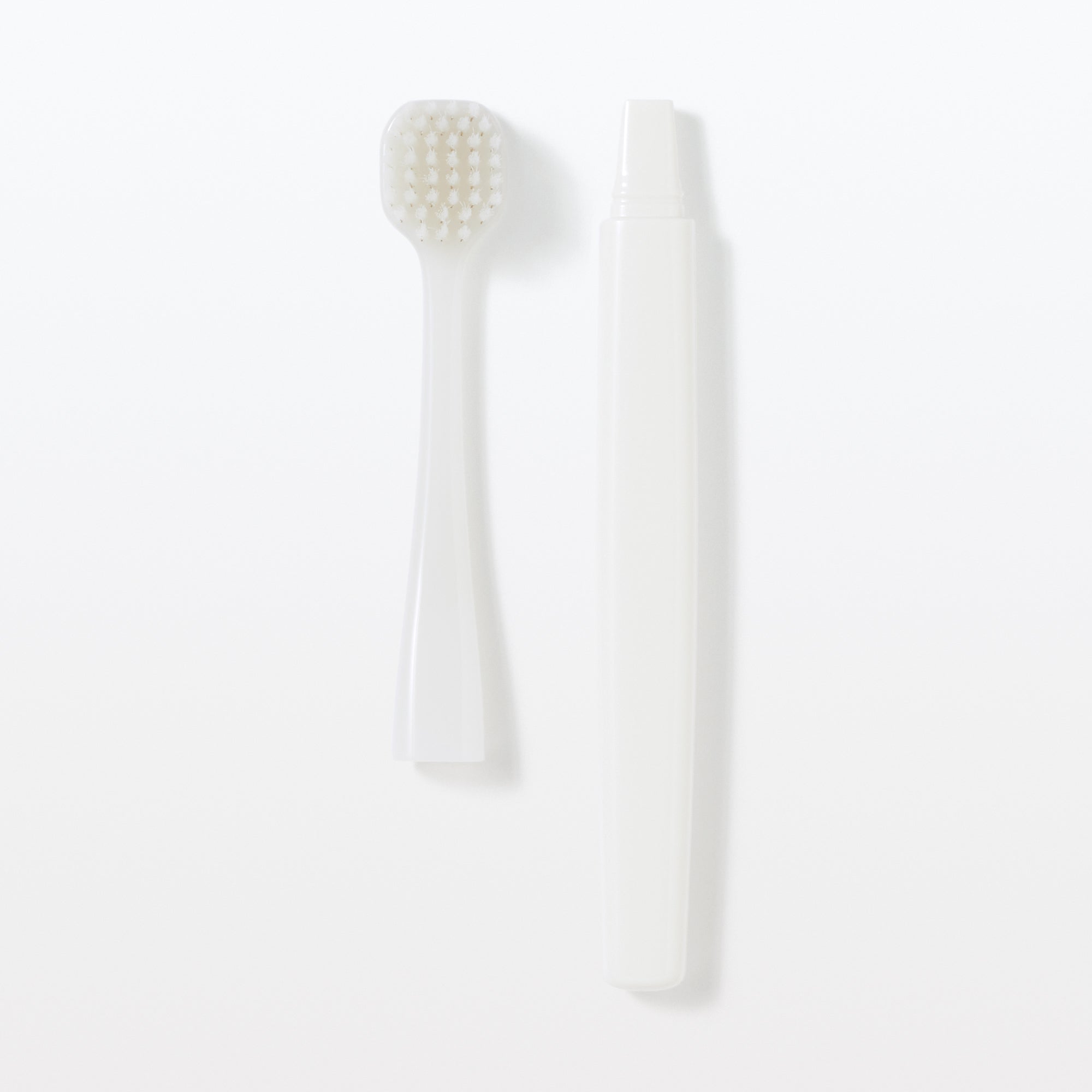 Replaceable Head Wide Soft Toothbrush - White - Image 2