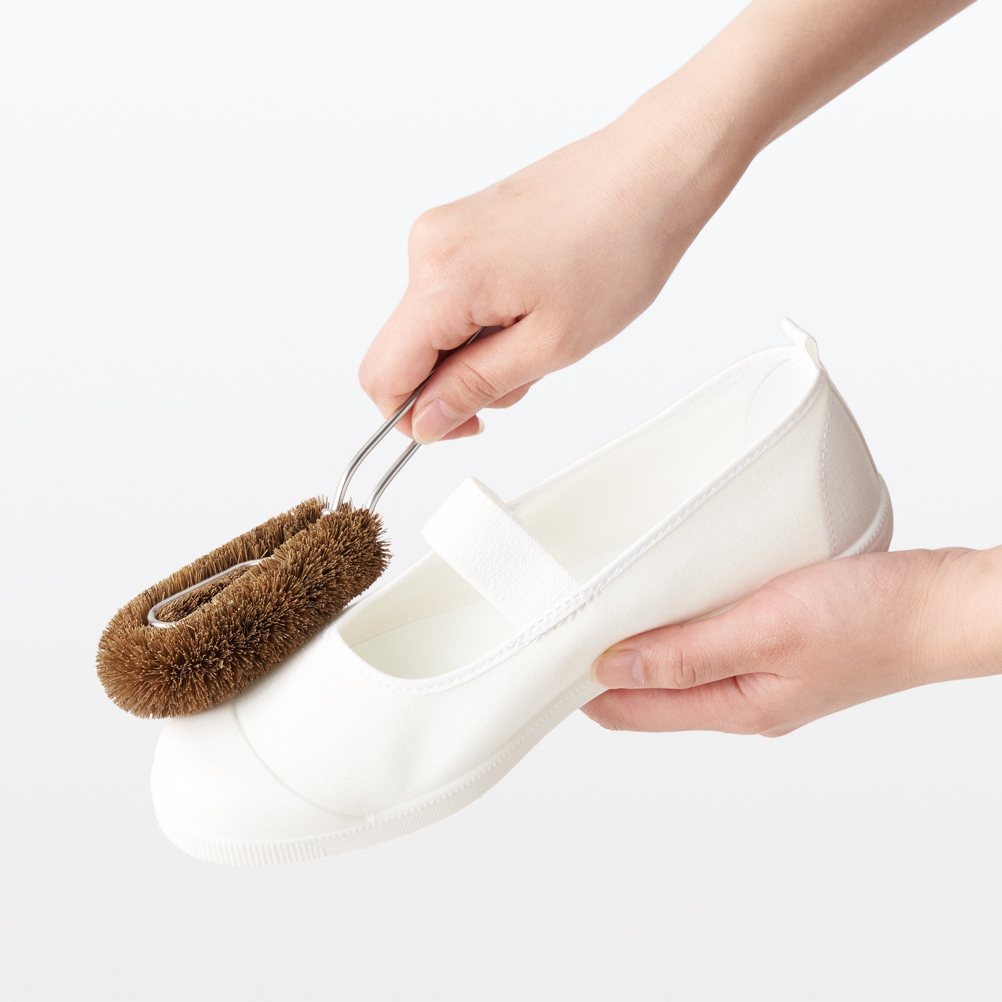 Scourer with Handle - Image 7