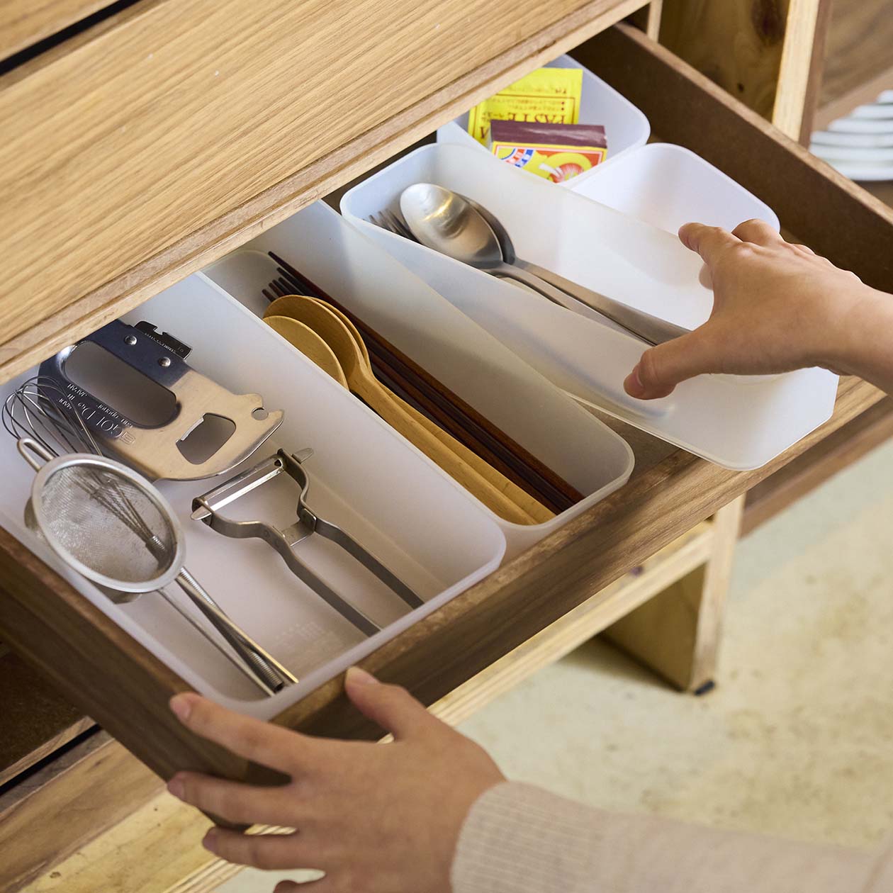 Polypropylene Organizer Box 4 (W4.5 x D13.4 x H2) - Image 7