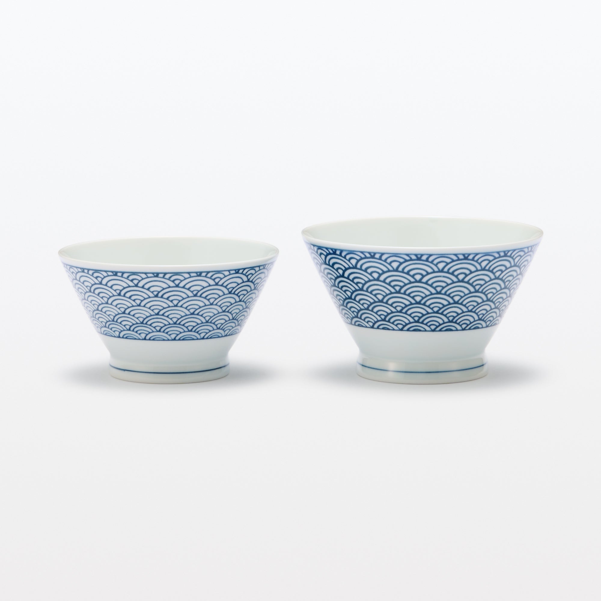 Hasami Ware Rice Bowl - Wave Pattern - Image 4