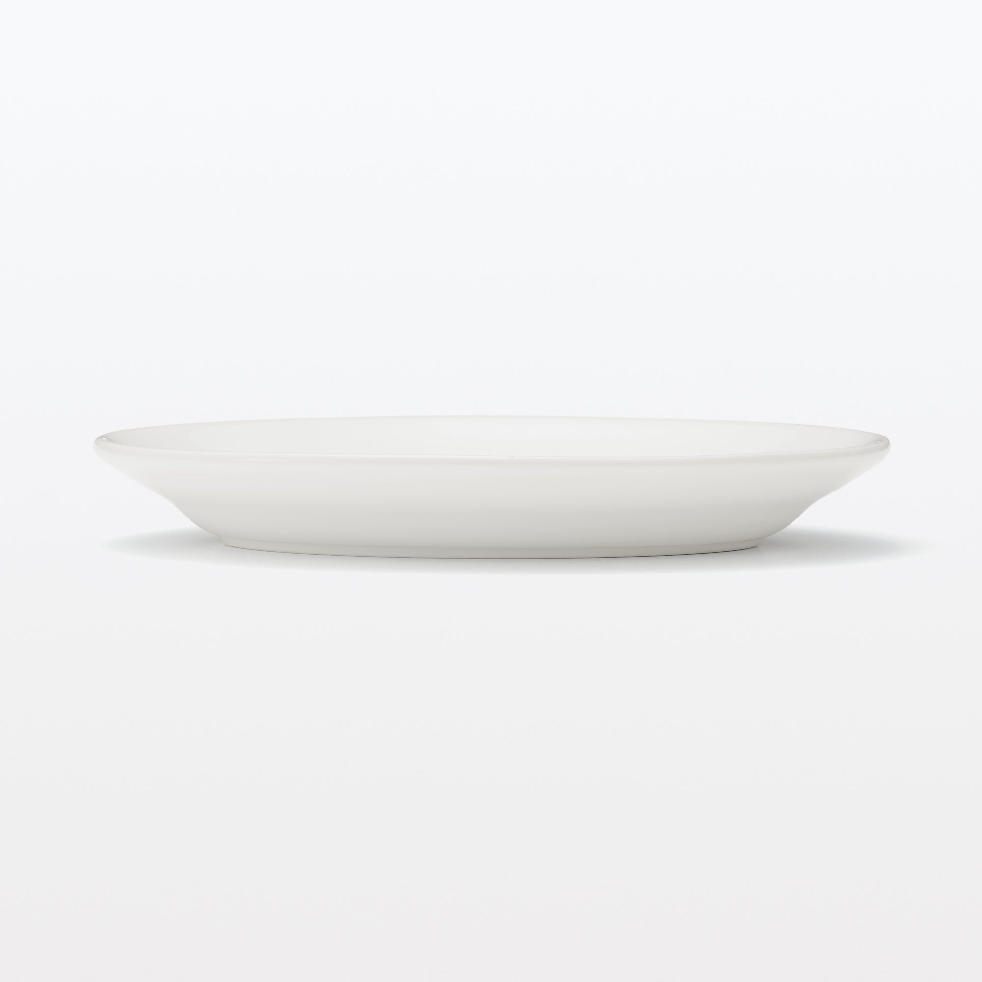 Porcelain Rimmed Oval Plate Large - White - Image 3