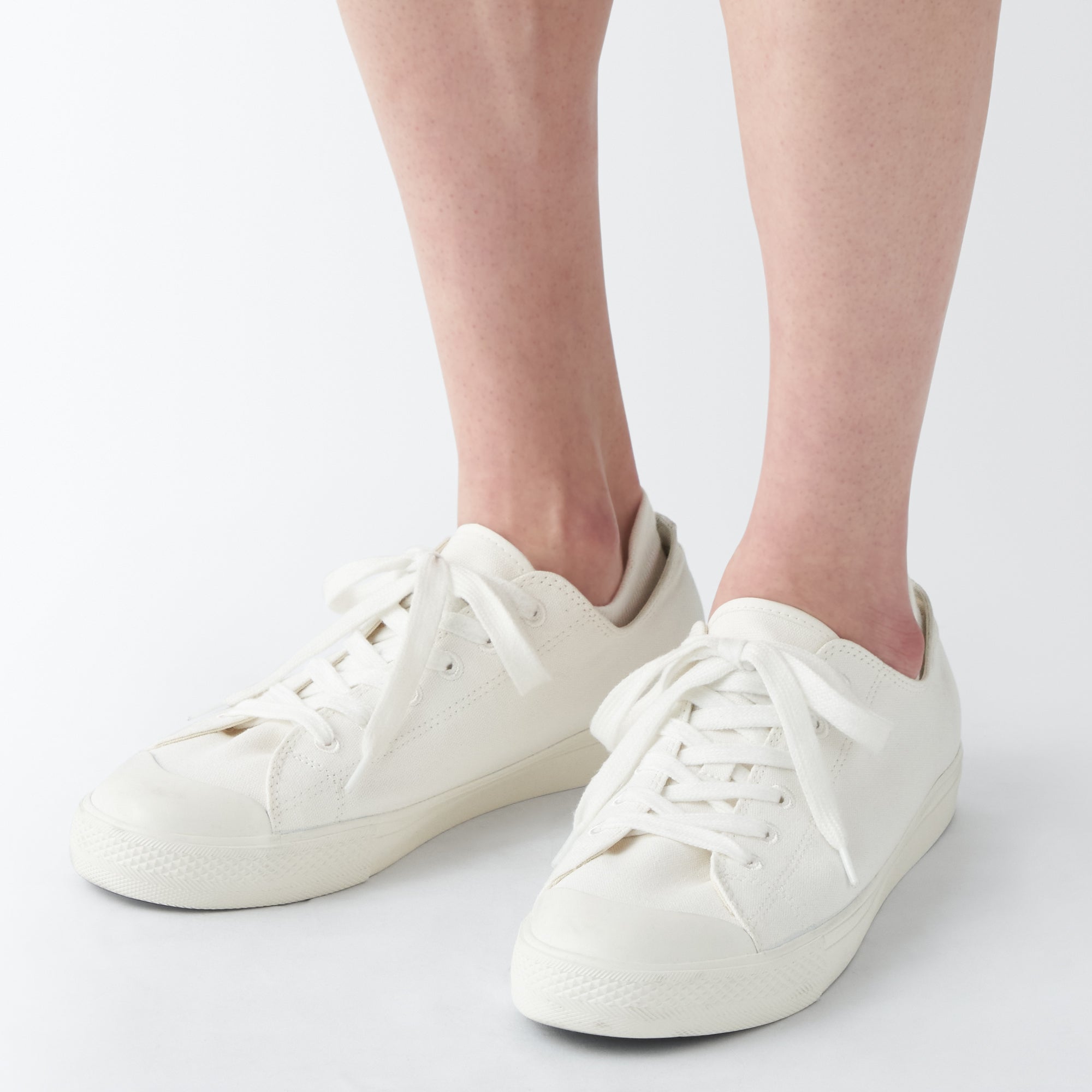 Right Angle Sneaker Socks with Tabs - Image 7