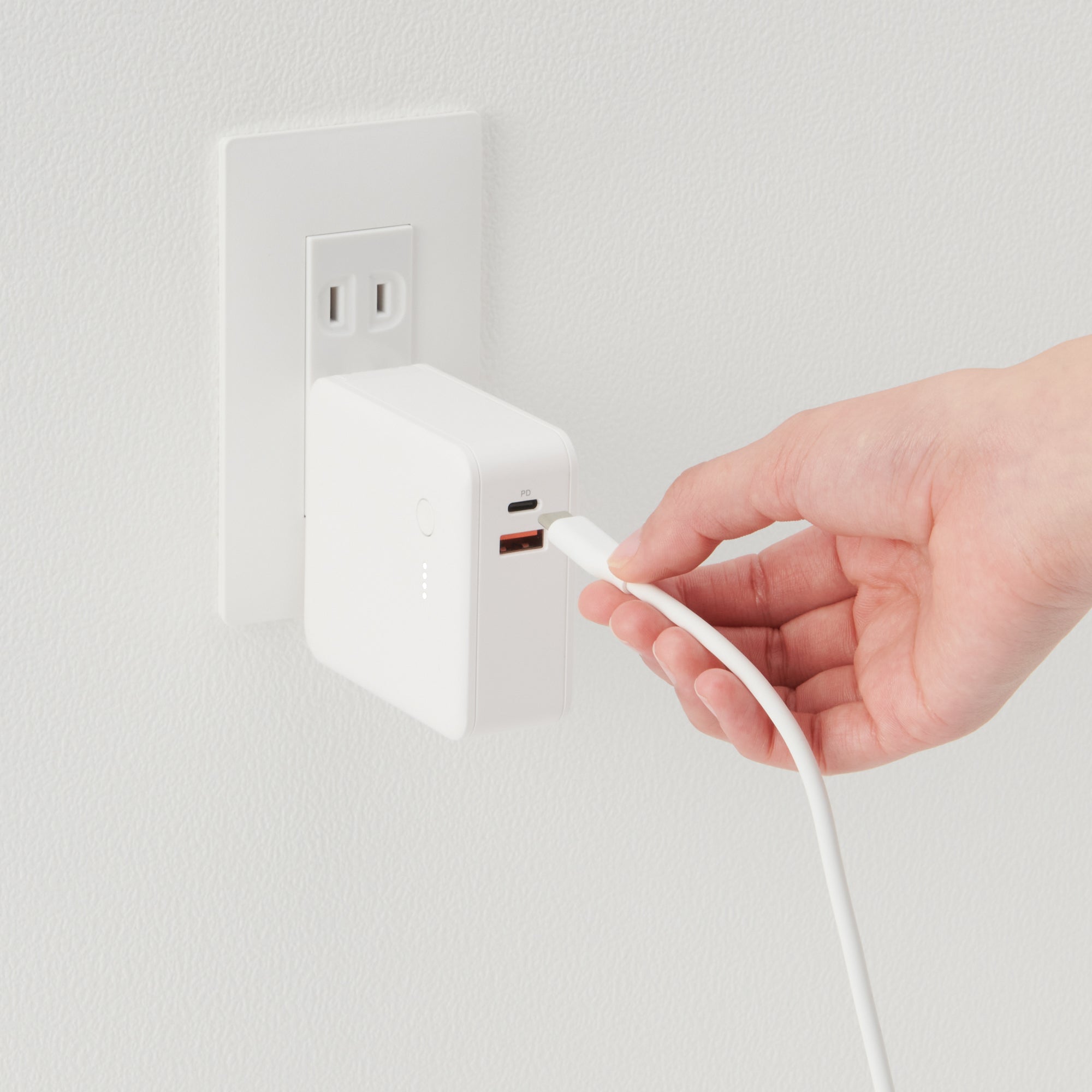 Soft and Tangle-free USB Cable - C to Lightning - White - Image 4