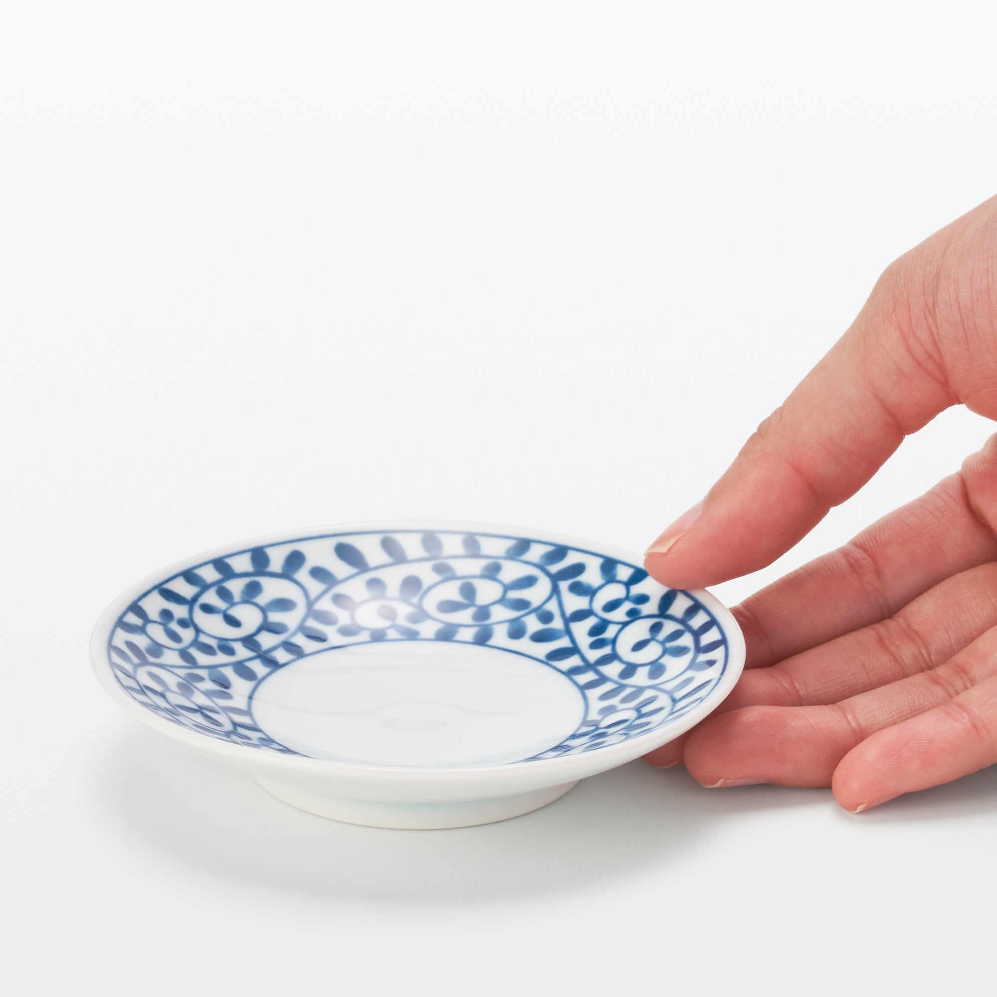 Hasami Ware Small Plate - Arabesque Pattern - Image 6