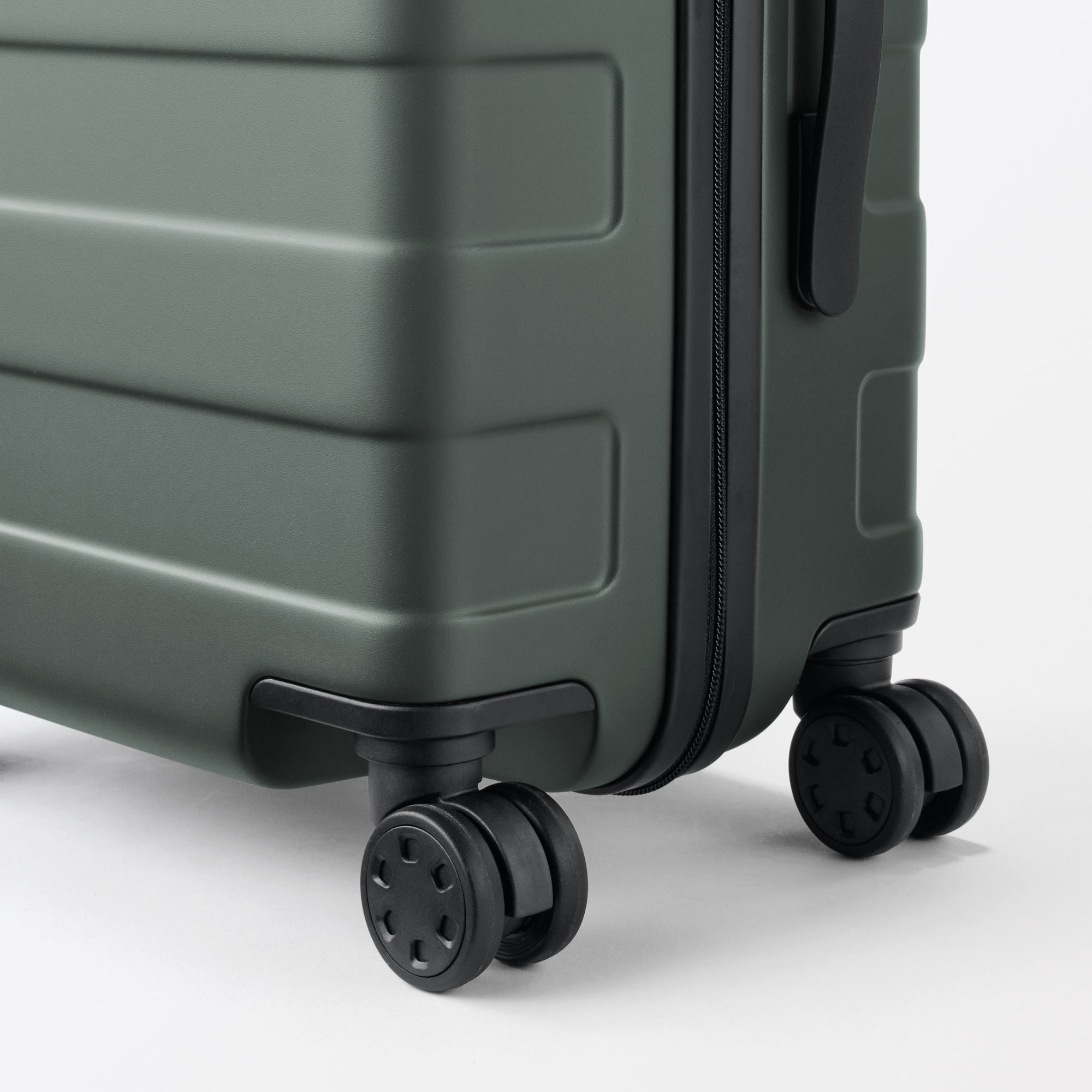 Adjustable Handle Hard Shell Suitcase 36L | Carry-On - Image 13