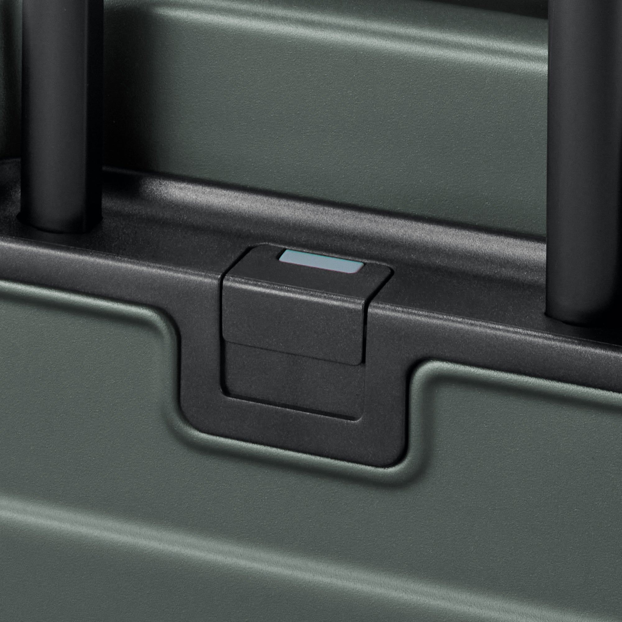 Adjustable Handle Hard Shell Suitcase 36L | Carry-On - Image 17