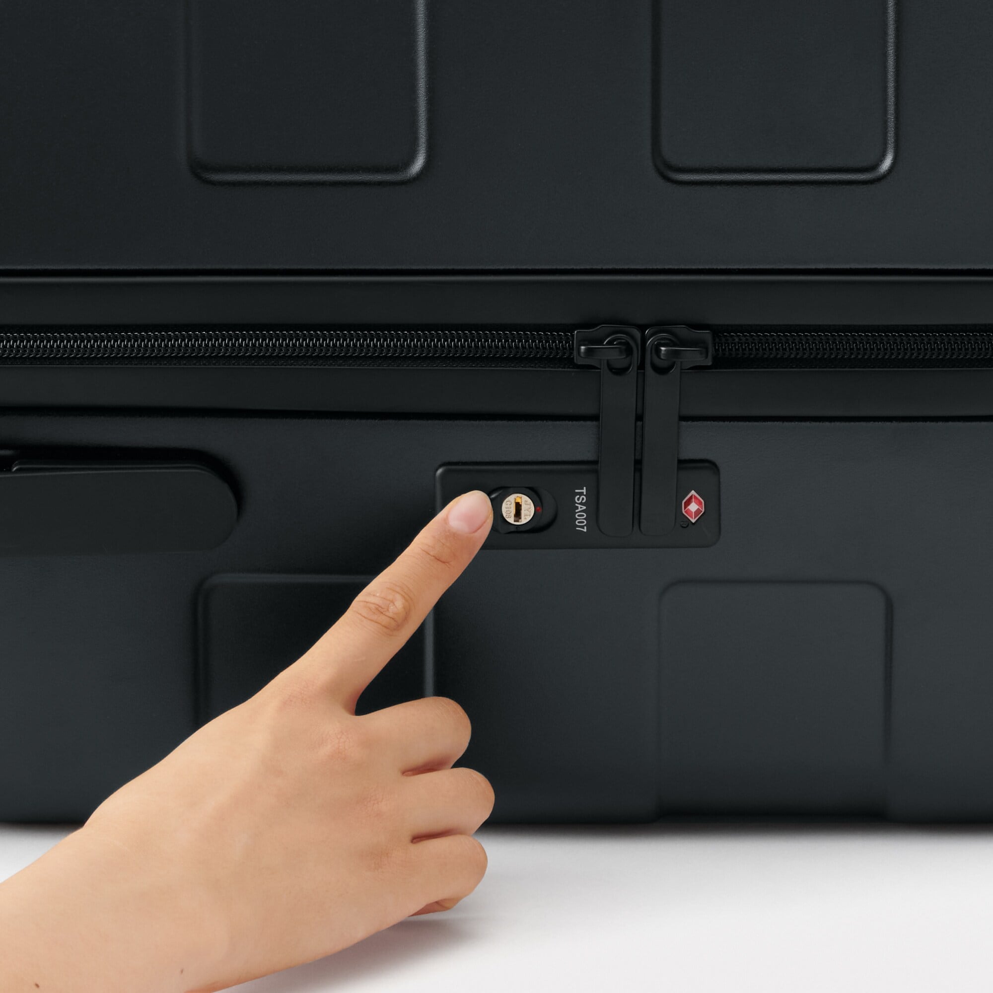 Adjustable Handle Hard Shell Suitcase 105L | Check-In - Image 31
