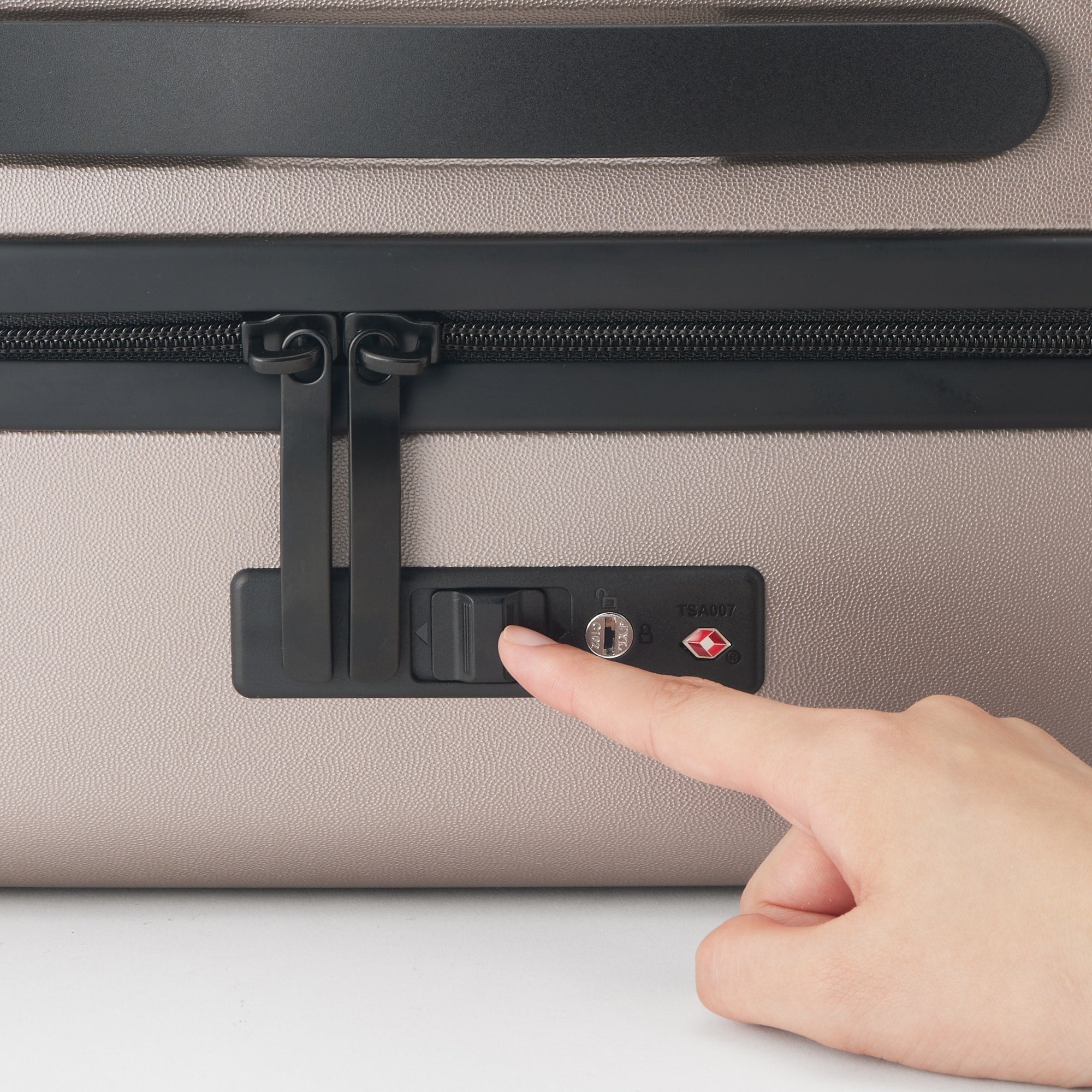 Front Open Hard Suitcase 32L | Carry-On - Image 5