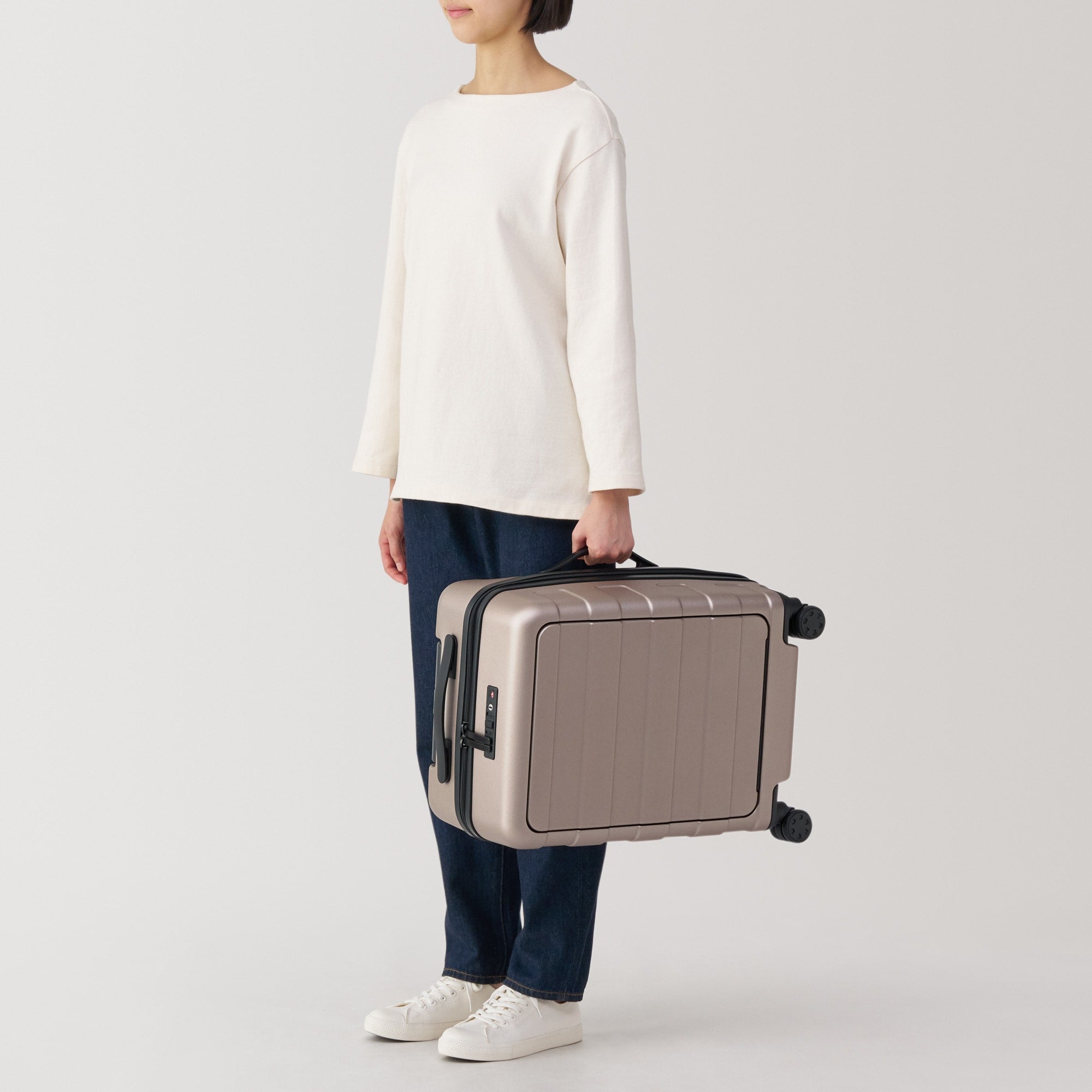 Front Open Hard Suitcase 32L | Carry-On - Image 15