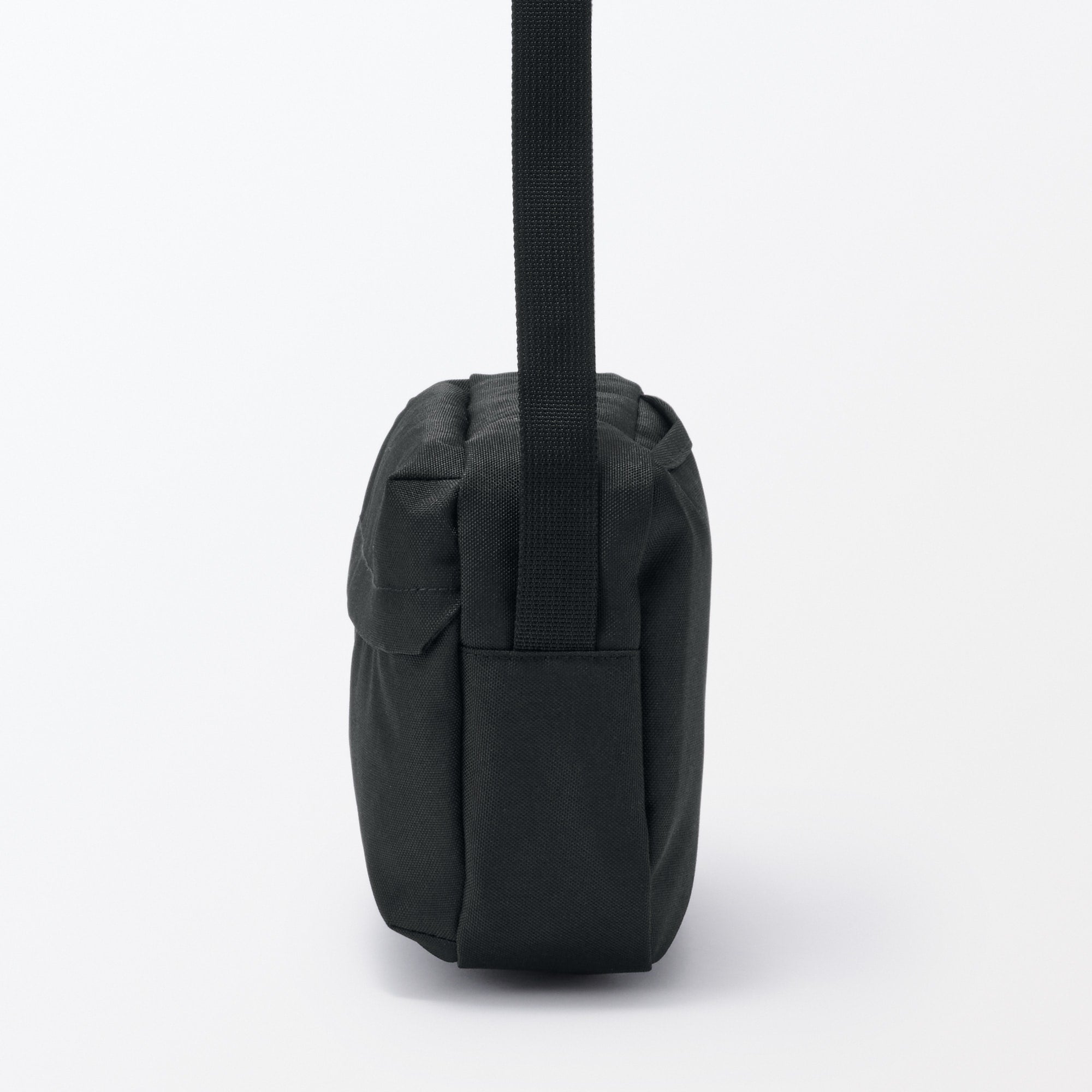 Water Repellent Shoulder Bag - Image 20