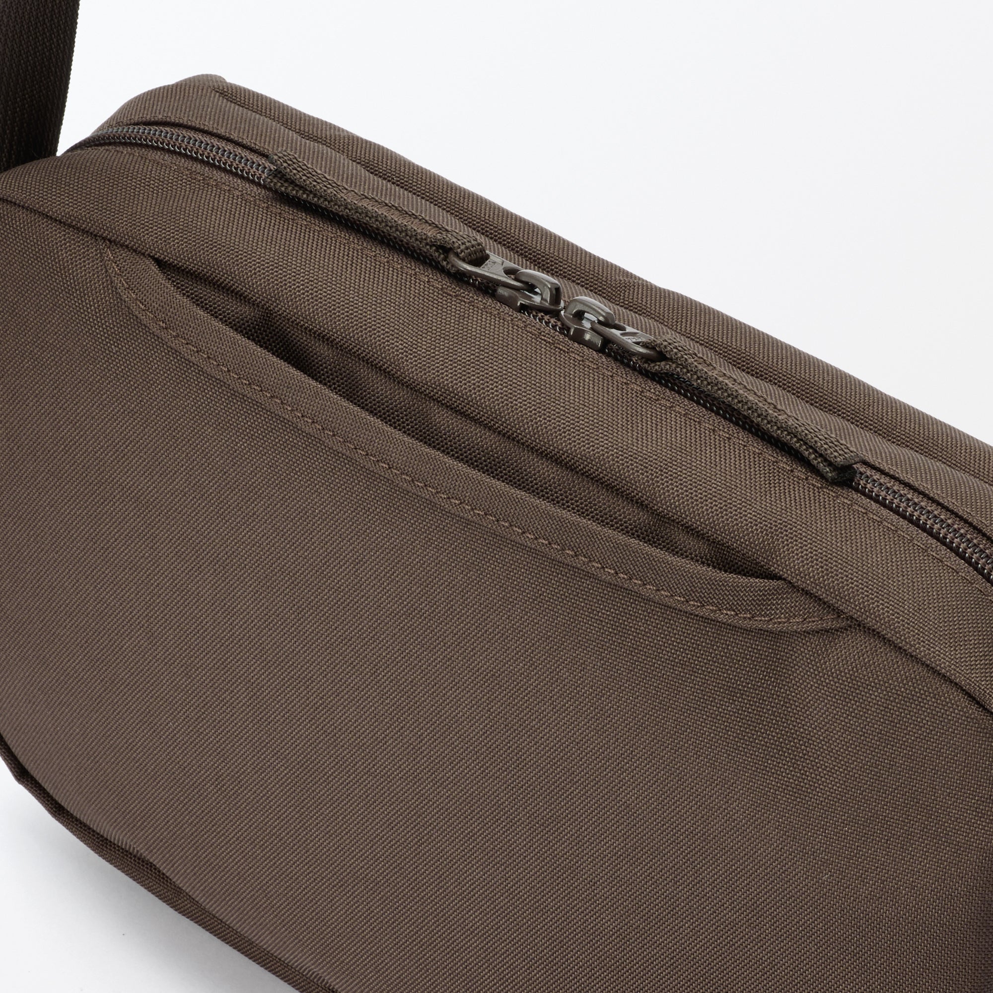Water Repellent Shoulder Bag - Image 65