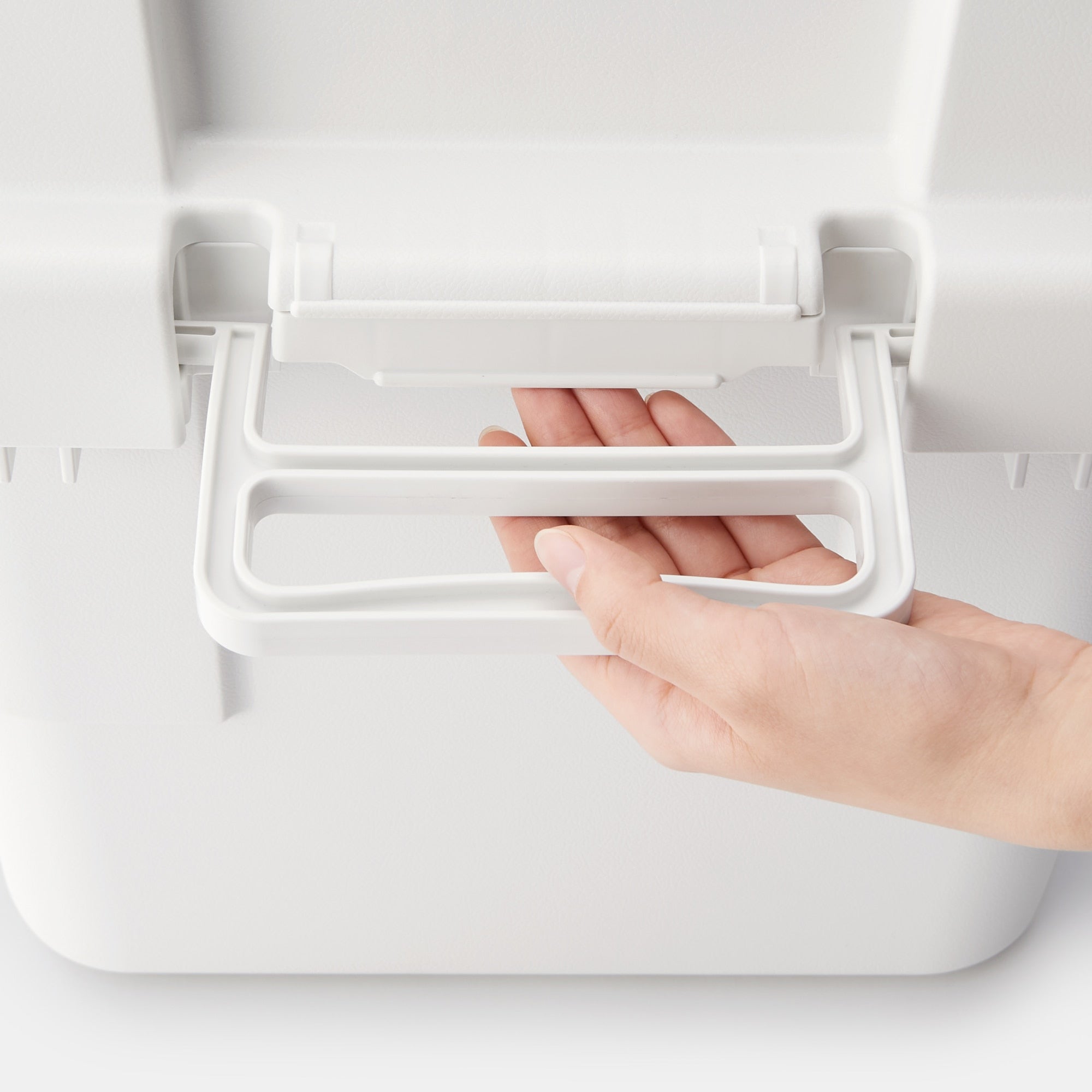 Heavy Duty Polypropylene Storage Box - Small 31.7 Qt - Image 6
